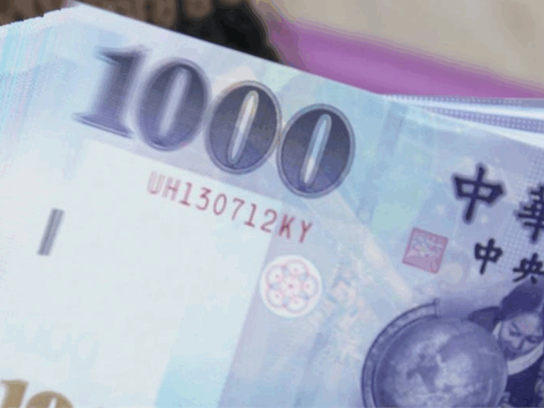 調整明年最低工資為月薪$29500 時薪$196