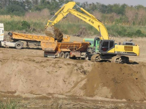 傳營建土方可回填農地！憂重金屬進餐桌